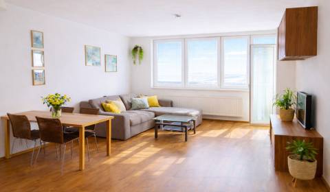 Eladó 2 szobás lakás, 2 szobás lakás, Jégého, Bratislava - Ružinov, Sz