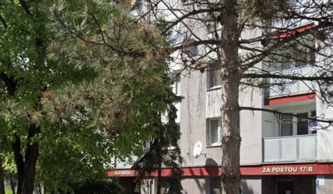 Kiadó 2 szobás lakás, 2 szobás lakás, Hlohovec, Szlovákia