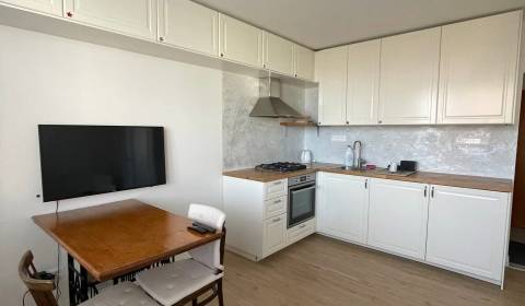 Kiadó 1 szobás lakás, 1 szobás lakás, Nové Zámky, Nové Zámky, Szlováki