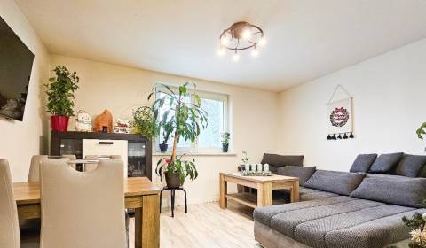 Eladó Családi ház, Családi ház, Senec, Szlovákia