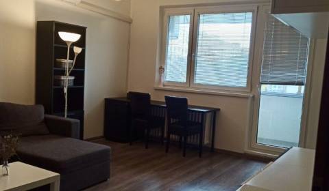 Kiadó 2 szobás lakás, 2 szobás lakás, Pečnianska, Bratislava - Petržal