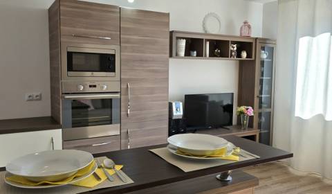 Eladó 2 szobás lakás, 2 szobás lakás, Mesačná, Dunajská Streda, Szlová