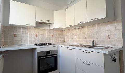 Eladó 1 szobás lakás, 1 szobás lakás, Trenčianska, Bratislava - Ružino