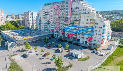 Eladó 3 szobás lakás, 3 szobás lakás, Saratovská, Bratislava - Dúbravk