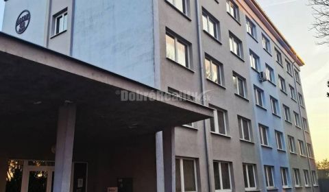 Kiadó Irodahelység, Irodahelység, Nové Zámky, Szlovákia