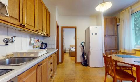 Eladó 3 szobás lakás, 3 szobás lakás, Ondrejovova, Bratislava - Ružino