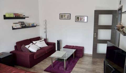 Kiadó 2 szobás lakás, 2 szobás lakás, Medzilaborecká, Bratislava - Ruž