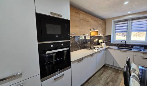 Eladó 2 szobás lakás, 2 szobás lakás, Banská Štiavnica, Szlovákia