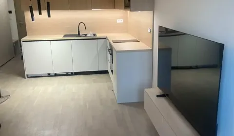 Kiadó 1 szobás lakás, 1 szobás lakás, Bottova, Bratislava - Staré Mest