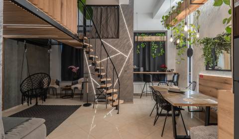 Eladó 3 szobás lakás, 3 szobás lakás, Námestie 1.mája, Bratislava - St