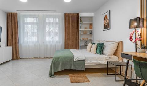 Eladó 2 szobás lakás, 2 szobás lakás, Námestie 1.mája, Bratislava - St