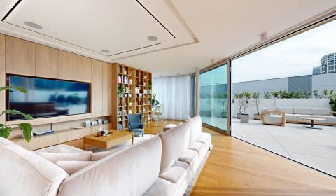 Eladó 4 szobás lakás, 4 szobás lakás, Páričkova, Bratislava - Ružinov,