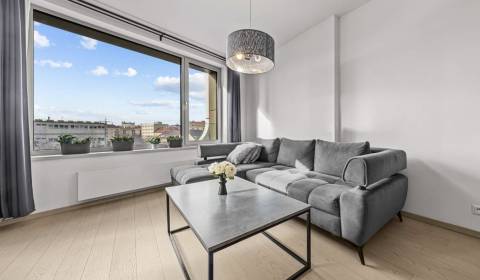 Eladó 2 szobás lakás, 2 szobás lakás, Továrenská ulica, Bratislava - S