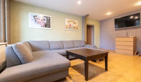 Kiadó 2 szobás lakás, 2 szobás lakás, Zálužická, Bratislava - Ružinov,