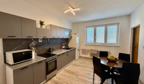 Eladó Családi ház, Családi ház, Joža Nižnanského, Trnava, Szlovákia