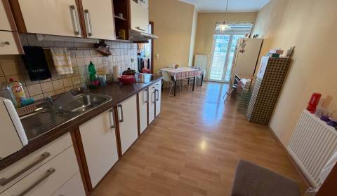 Eladó 2 szobás lakás, 2 szobás lakás, Streďanská, Topoľčany, Szlovákia