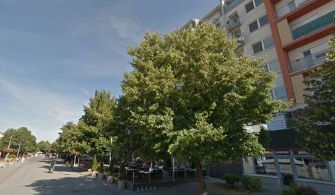 Eladó 4 szobás lakás, 4 szobás lakás, Lichnerova, Senec, Szlovákia