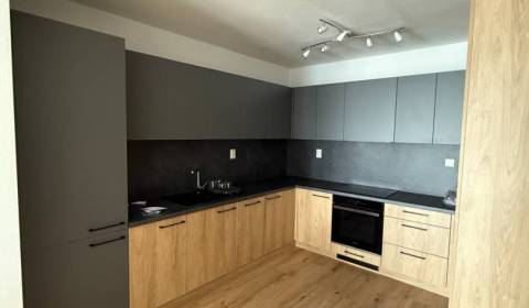 Kiadó 2 szobás lakás, 2 szobás lakás, Hurbanova, Poprad, Szlovákia