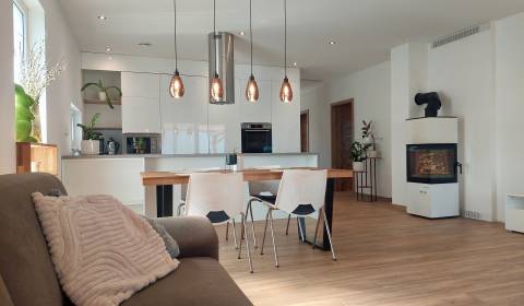 Kiadó Családi ház, Családi ház, Trnava, Szlovákia