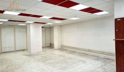 Kiadó Üzlethelység, Üzlethelység, Námestie Slobody, Humenné, Szlovákia