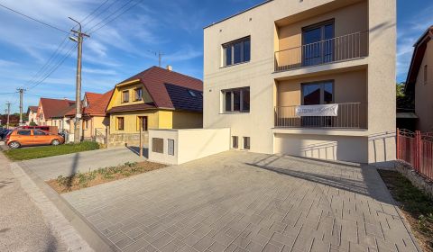 Eladó Családi ház, Családi ház, Nová osada, Nitra, Szlovákia