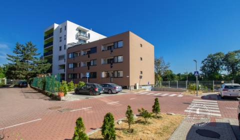 Eladó Garázsok, Garázsok, Mierová, Bratislava - Ružinov, Szlovákia