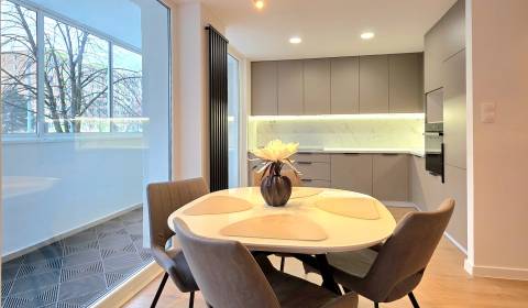 Eladó 3 szobás lakás, 3 szobás lakás, Tr. SNP, Košice - Západ, Szlovák