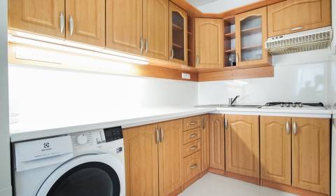 Kiadó 2 szobás lakás, 2 szobás lakás, Nové Zámky, Szlovákia