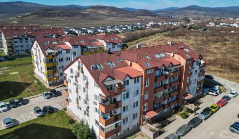 Eladó 3 szobás lakás, 3 szobás lakás, Dona Sandtnera, Pezinok, Szlovák