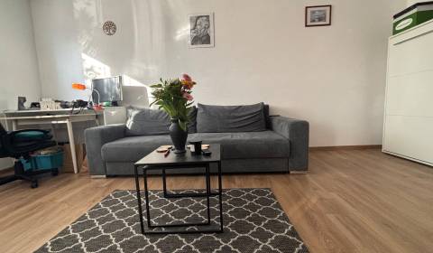 Eladó 1 szobás lakás, 1 szobás lakás, A.Hlinku, Piešťany, Szlovákia