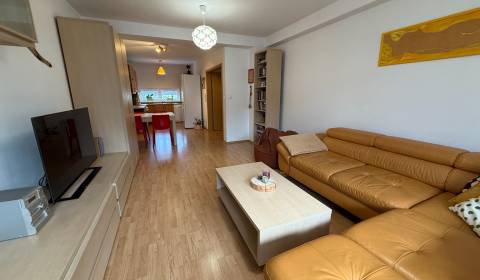 Eladó 3 szobás lakás, 3 szobás lakás, Kvačalova, Žilina, Szlovákia