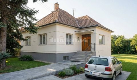 Eladó Családi ház, Családi ház, Ľ. Čuláka 2/A, Nitra, Szlovákia