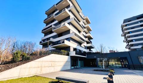 Eladó 2 szobás lakás, 2 szobás lakás, Martina Granca, Bratislava - Dúb