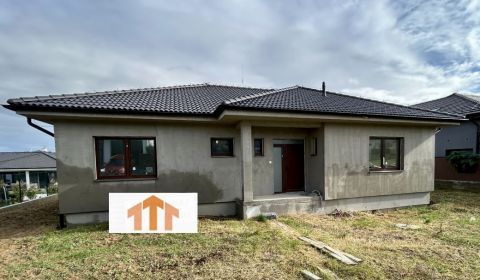 Eladó Családi ház, Családi ház, Nad Hrabinou, Nitra, Szlovákia