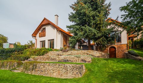 Eladó Családi ház, Családi ház, Hradská, Senec, Szlovákia