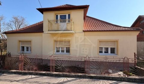 Eladó Családi ház, Családi ház, Nové Zámky, Szlovákia