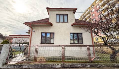 Eladó Családi ház, Családi ház, Tatranská, Trenčín, Szlovákia