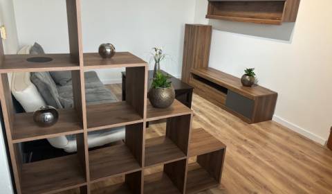 Kiadó 2 szobás lakás, 2 szobás lakás, Agátová, Senec, Szlovákia