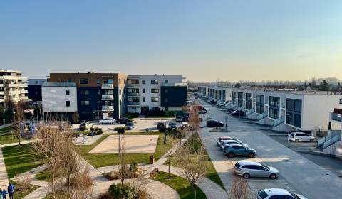 Eladó 2 szobás lakás, 2 szobás lakás, Orechová, Senec, Szlovákia