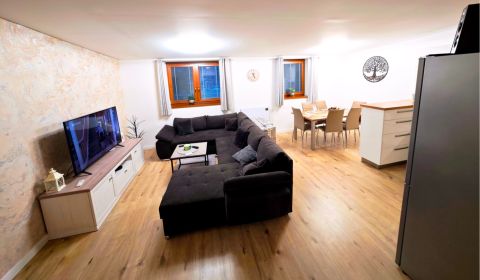 Eladó 3 szobás lakás, 3 szobás lakás, Banská Bystrica, Szlovákia