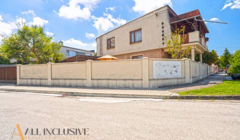 Eladó Szállodák és panziók, Szállodák és panziók, Dunajská Streda, Szl