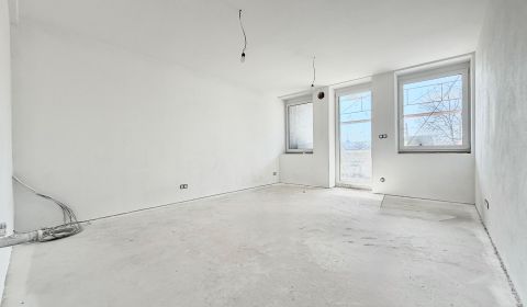 Eladó 3 szobás lakás, 3 szobás lakás, Trenčín, Szlovákia