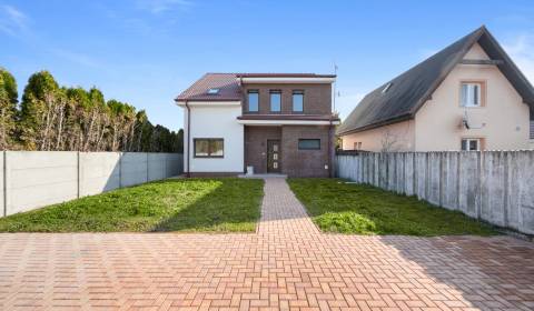 Eladó Családi ház, Családi ház, Dunajská Streda, Szlovákia