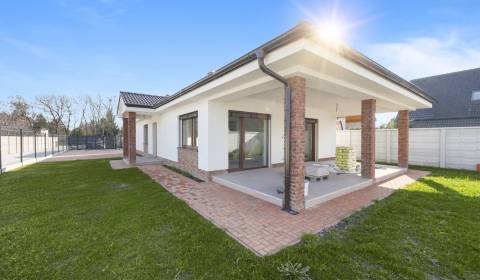 Eladó Családi ház, Családi ház, Dunajská Streda, Szlovákia