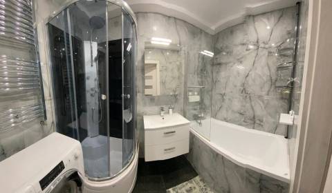 Eladó 3 szobás lakás, 3 szobás lakás, Centrum, Topoľčany, Szlovákia