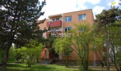 Eladó 4 szobás lakás, Dunajská Streda, Szlovákia