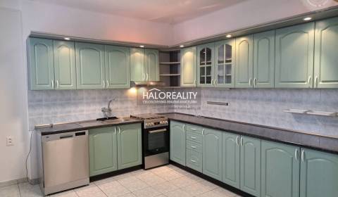 Eladó 3 szobás lakás, Žiar nad Hronom, Szlovákia