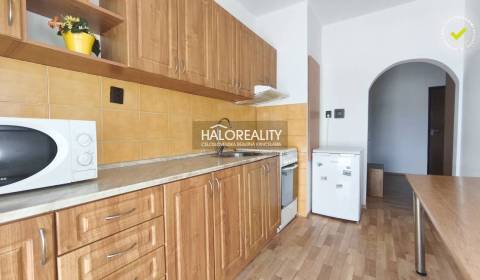 Eladó 3 szobás lakás, Žiar nad Hronom, Szlovákia