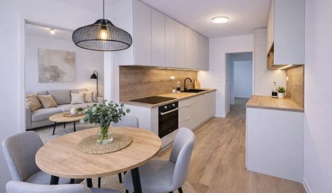 Eladó 3 szobás lakás, 3 szobás lakás, Šafárikova, Trenčín, Szlovákia