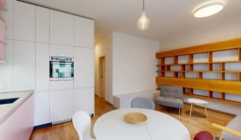 Eladó 4 szobás lakás, 4 szobás lakás, Hany Ponickej, Bratislava - Lama